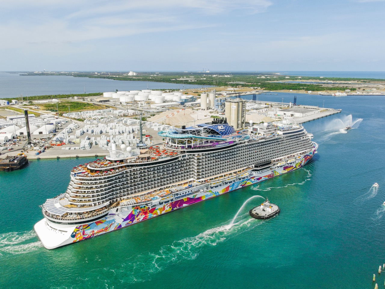 Picture of the Norwegian Aqua on her inaugural sailing from Port Canaveral