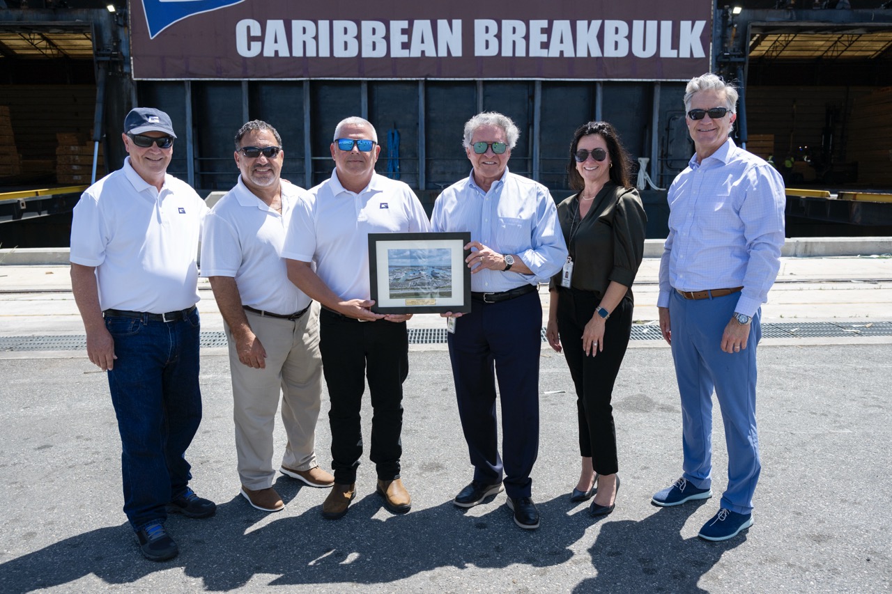 Plaque exchange photo